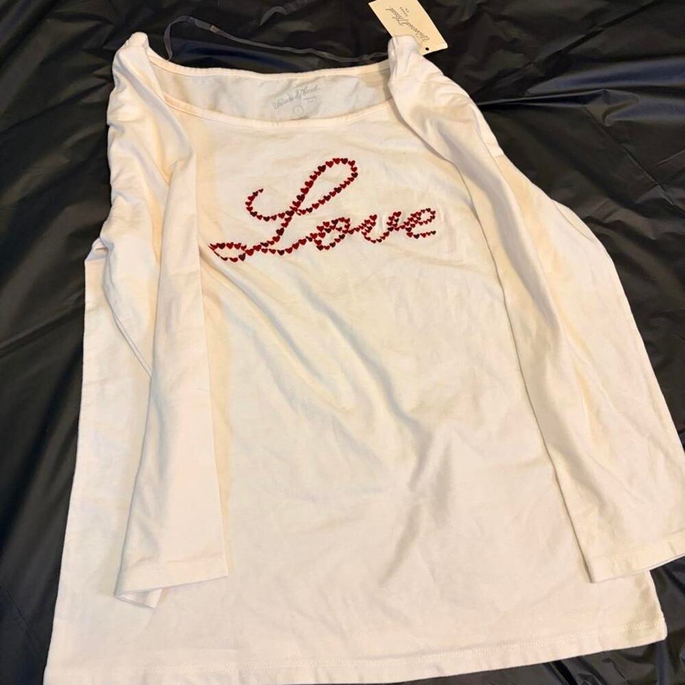 Long Sleeve Valentine's Day Graphic Boat Neck T-Shirt, Size L